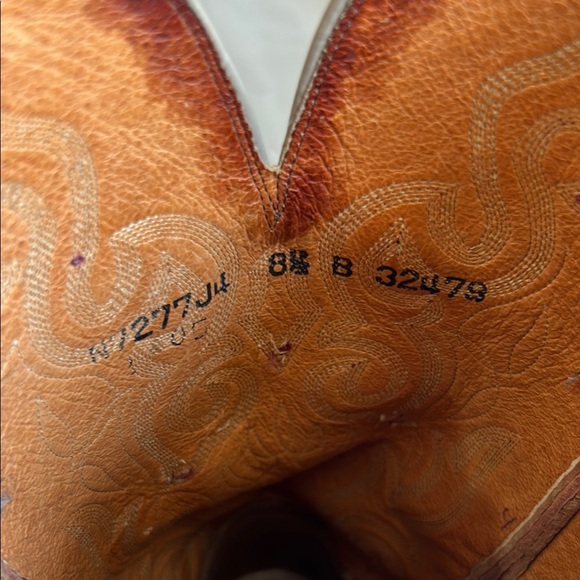 Custom Lucchese Augusta Women’s Boots - Picture 8 of 9